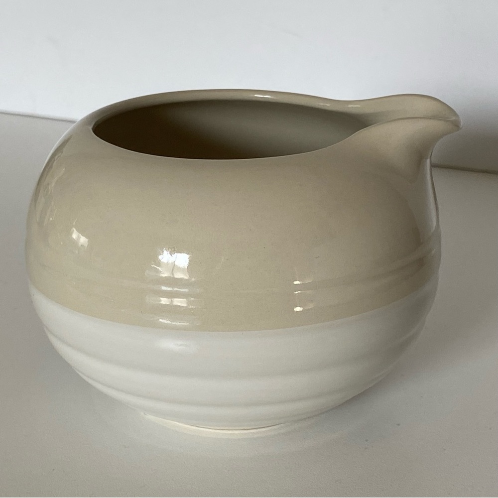 Epoch Creamer Whipped Creme Ceramic Color Band Design Tan Beige Korea Vintage